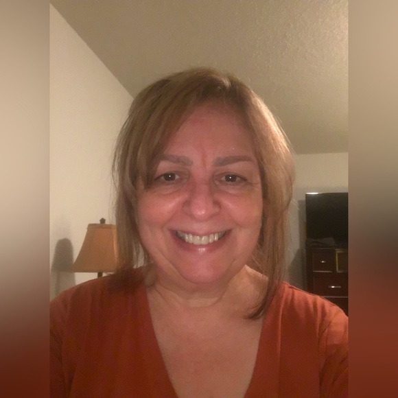 Meet your Posher, Linda - Picture 1 of 1